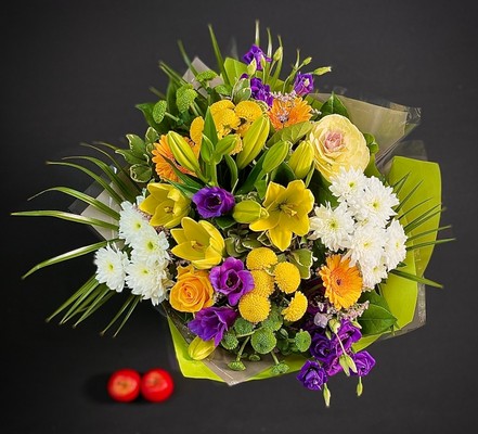 Beautiful florist choice of fresh flowers.