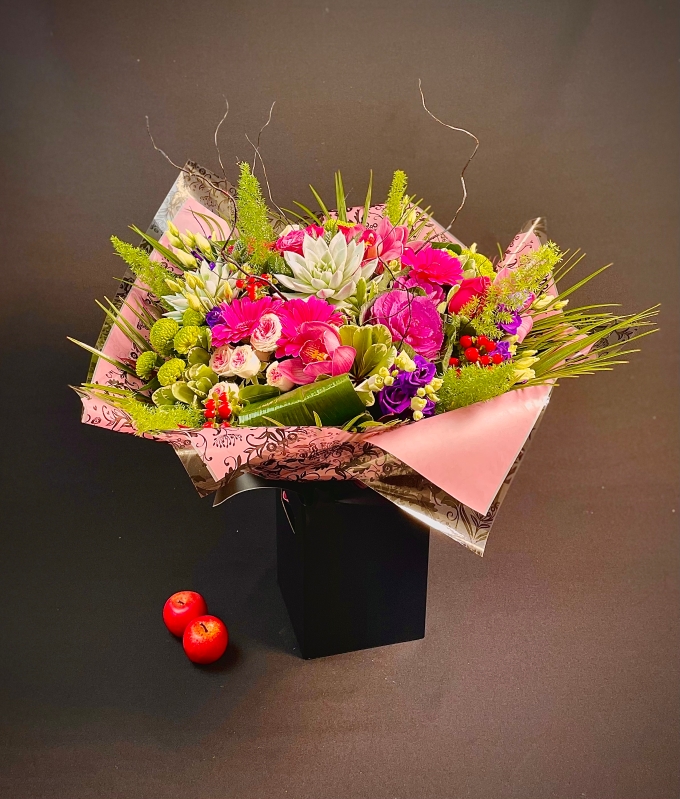 Elegant,Fragrant,and expertly designed and hand tied,