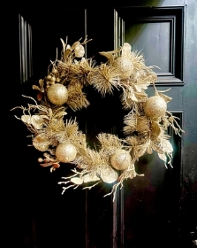 Christmas Door Wreath (gold)